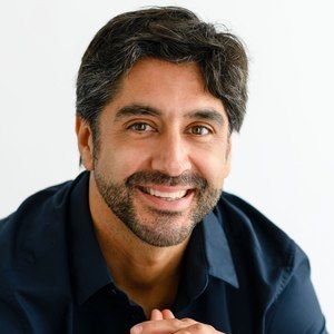 Meet your Posher, Christopher